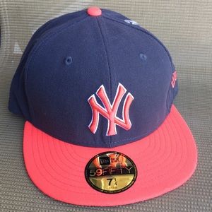 N. Y. Yankees logo black & red New Era fitted cap